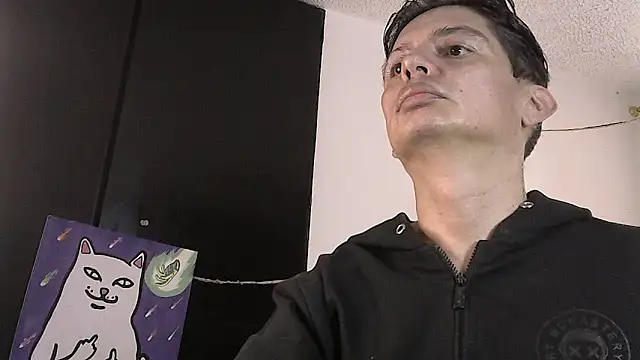 Eiocho122 live sex cam