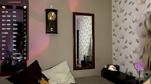 OrethaEredia live sex cam