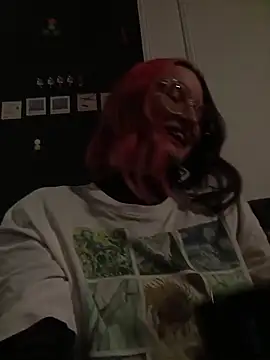 LindaGrant's cam snapshot