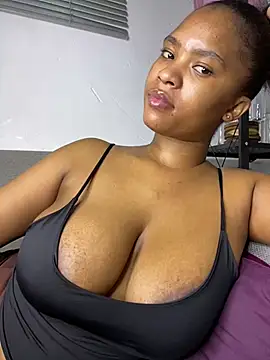 _Fifi's cam snapshot