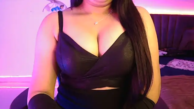 Komalika24's cam snapshot