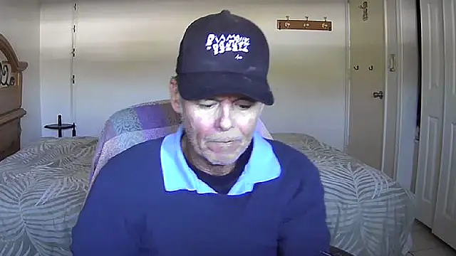 nakeedcowboi65 live sex cam