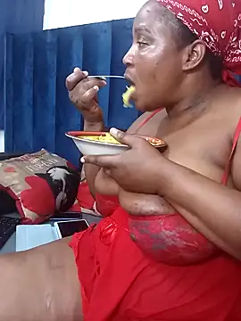 CurveyChocClitX5's cam snapshot