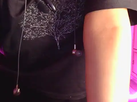 Hot_khusi1's cam snapshot