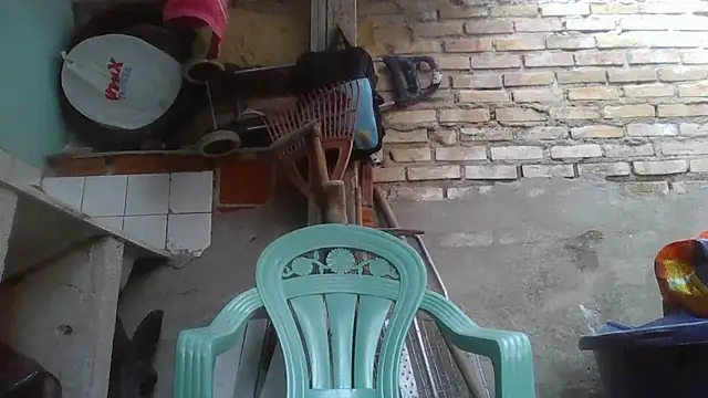 thasmyni's cam snapshot