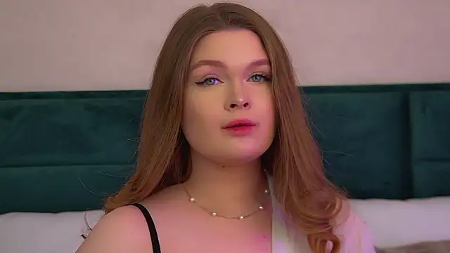 CrystalLyons's cam snapshot