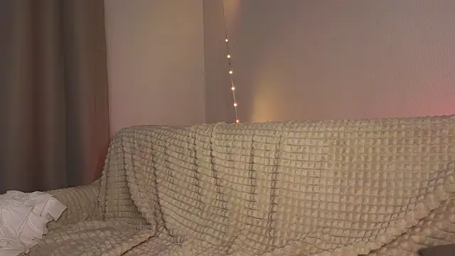 minigirl's cam snapshot