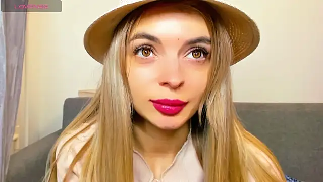 _ellen_meow_'s cam snapshot