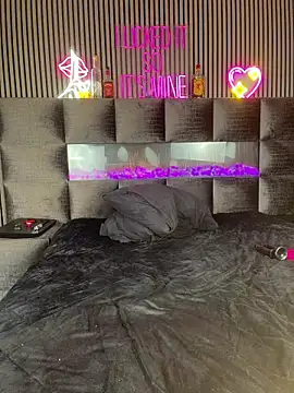 MilaMaaay live sex cam