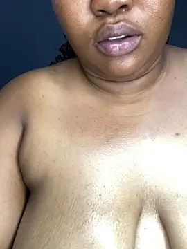 MeekyCurvyAss live sex cam