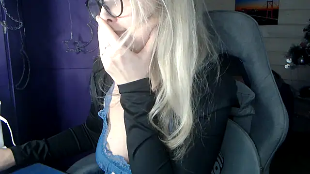 RubiLakros's cam snapshot