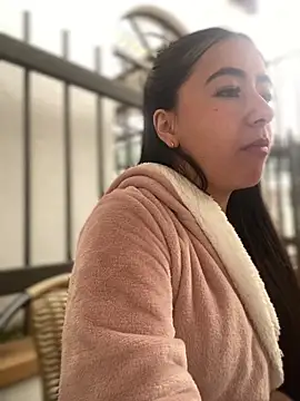 AuroraJohns_Pink's cam snapshot