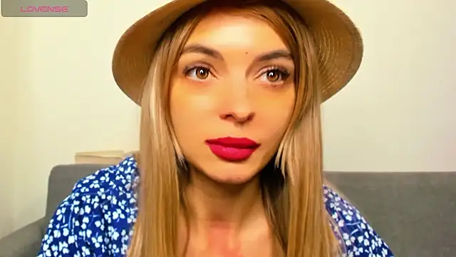 _ellen_meow_'s cam snapshot