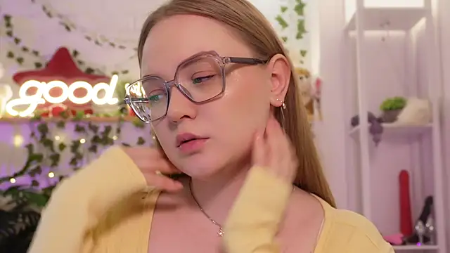 MonicaAsis's cam snapshot