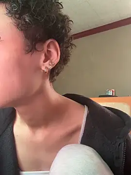 jojosbizarrelyf's cam snapshot