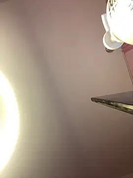 PrettyHamaica's cam snapshot