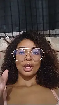 Emanuelle_manu's cam snapshot