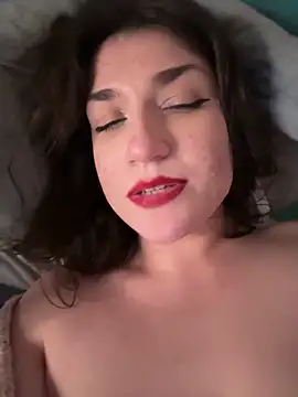 ScarletBloom_'s cam snapshot