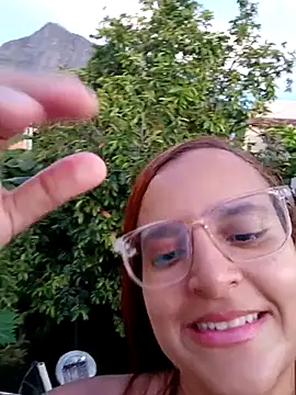 AliceRuivinha2's cam snapshot