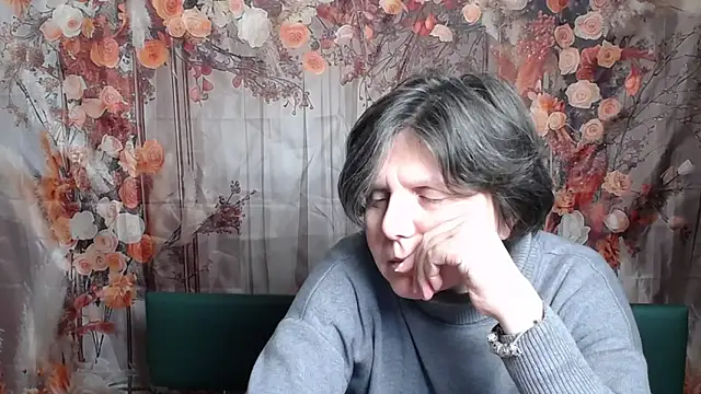 LunaDobra's cam snapshot