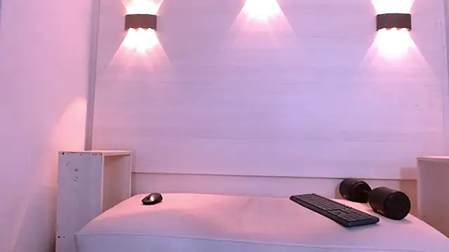 KevinBrooks_'s cam snapshot