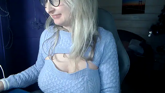 RubiLakros's cam snapshot