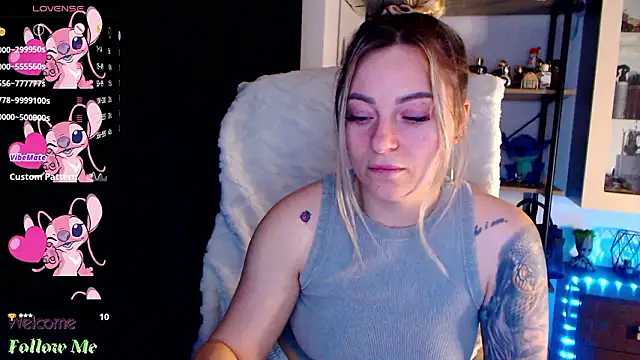 Rania_Stitch's cam snapshot