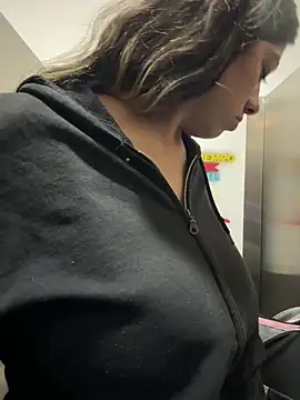 Enyeld_ruru live sex cam