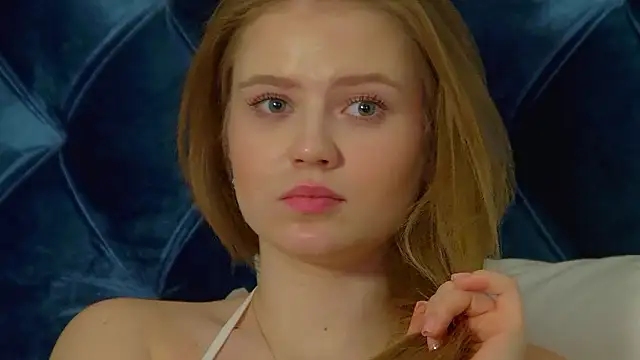 SelinSwarovski live sex cam