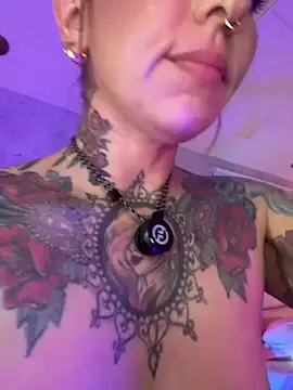 Evangelyne_1's cam snapshot