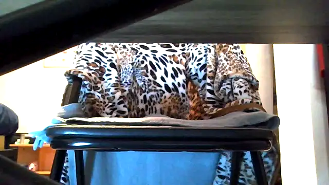 petite-Alondra's cam snapshot