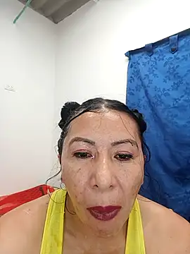 Esmeralda_546's cam snapshot