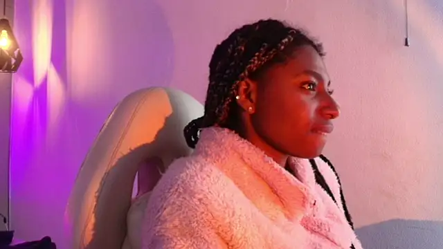 Queen_perla_'s cam snapshot