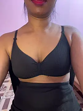 tamil_Aarathi's cam snapshot