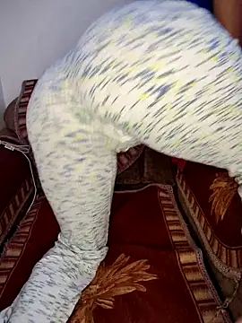 kavya-09's cam snapshot