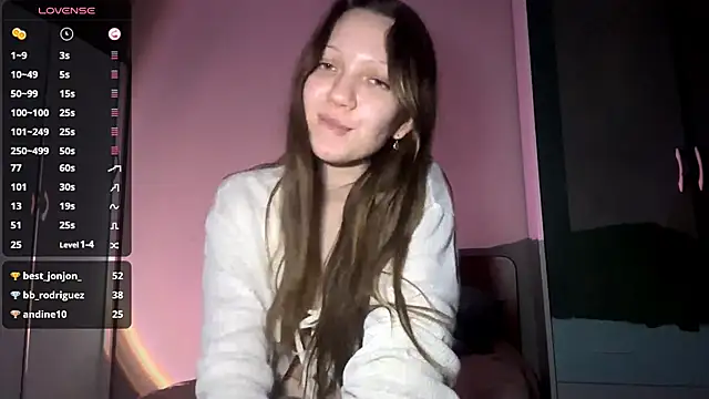 EmiIyKitty live sex cam