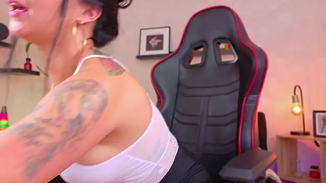 EmmyEvans1's cam snapshot