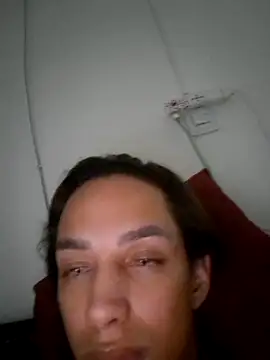 ofjuliaa's cam snapshot