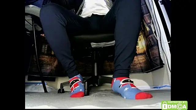 justshutupandwatch's cam snapshot