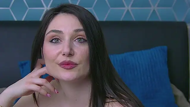 KassieWeins's cam snapshot