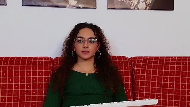 Taylor_Tina's cam snapshot