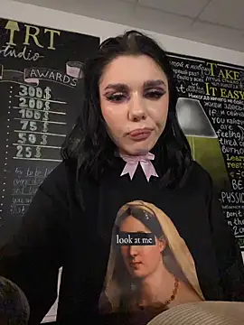 MaeveMoon's cam snapshot