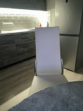 MissOyee's cam snapshot