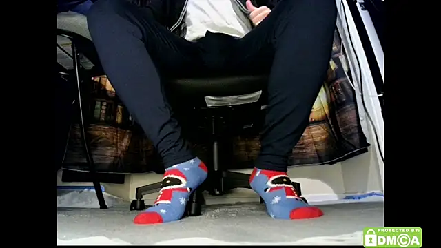 justshutupandwatch's cam snapshot