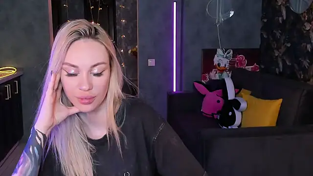 Blckmirrorr's cam snapshot