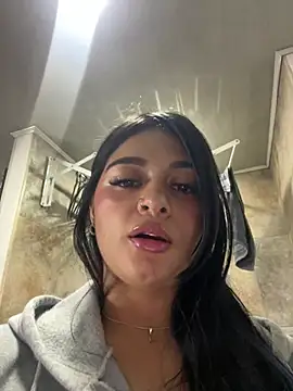 Saray_charmante's cam snapshot