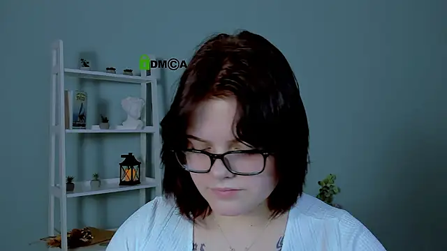 lika_pop's cam snapshot