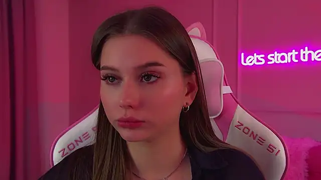 DianaVert's cam snapshot