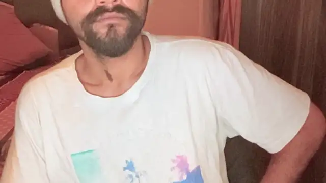 MakeMeAwareAah's cam snapshot