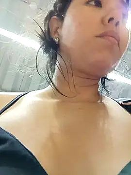 LaDiabla_31's cam snapshot